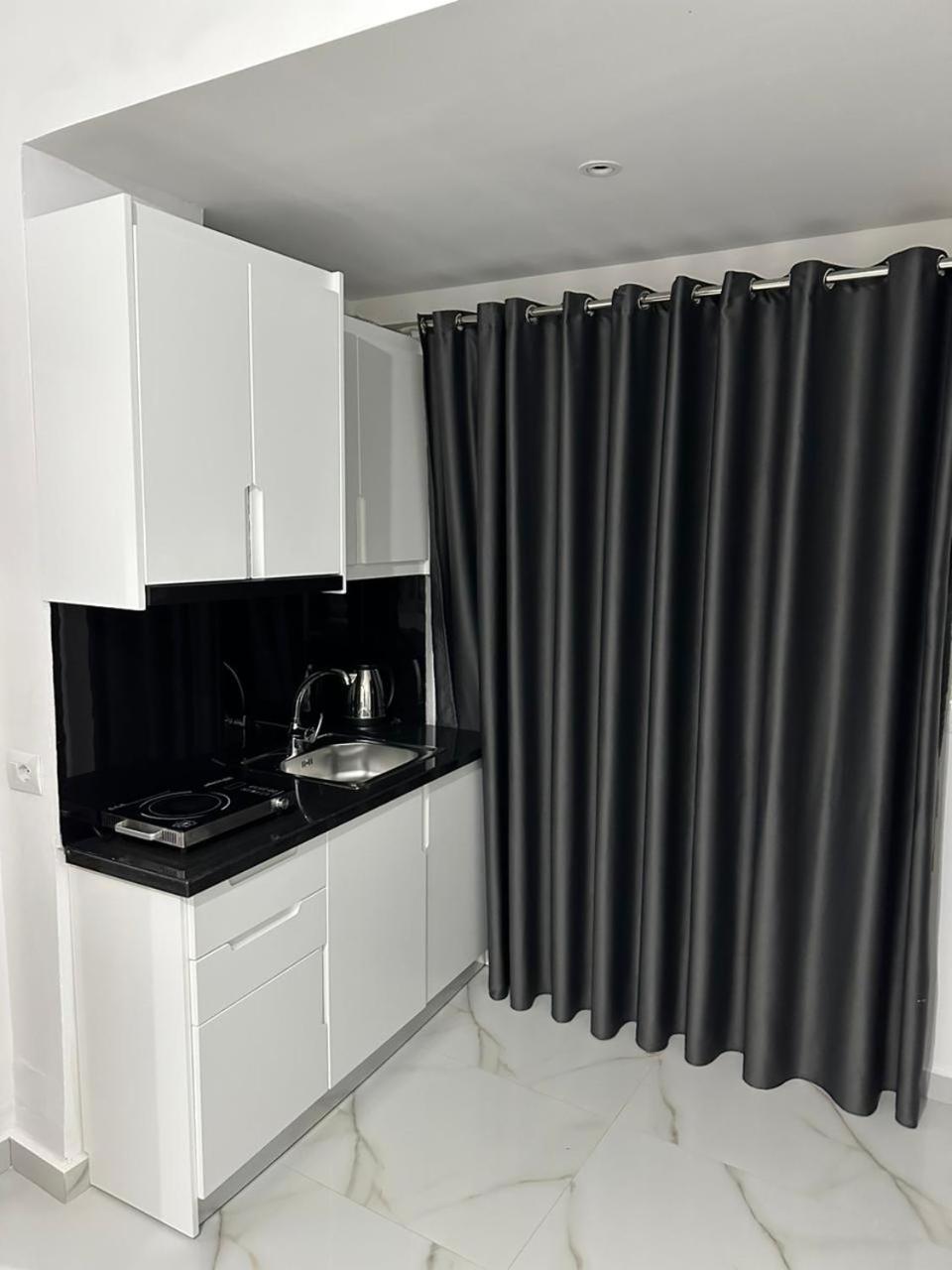 Kreshnik Apartments 卡萨米尔 外观 照片